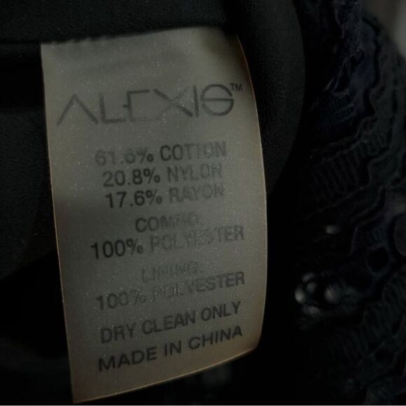 Alexis NEW Laurena Off the Shoulder Black Top Size XS - Picture 11 of 13